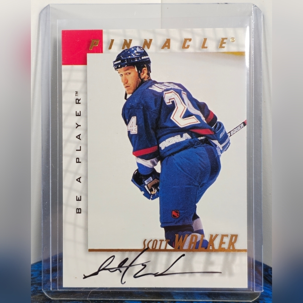 1998-99 pinnacle be a  player autographed hockey card